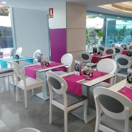 Deluxe Single Roon With Half Board, Only Adults, 200 Metros From Appartement Playa del Inglés
